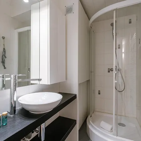דירה Luxurious With Ideal Location