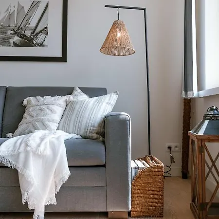 דירה Luxurious With Ideal Location *